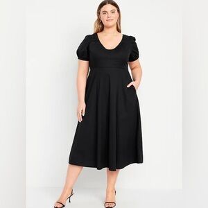NWT! Old Navy Black Puff-Sleeve Midi Swing Dress  💜